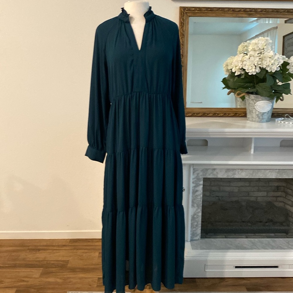 Maxi dark green dress